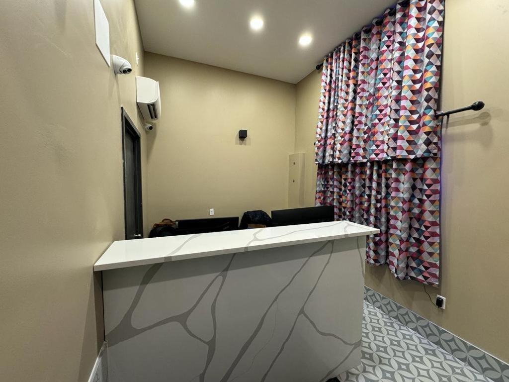 Moon Hotel Brooklyn Нью-Йорк Екстер'єр фото